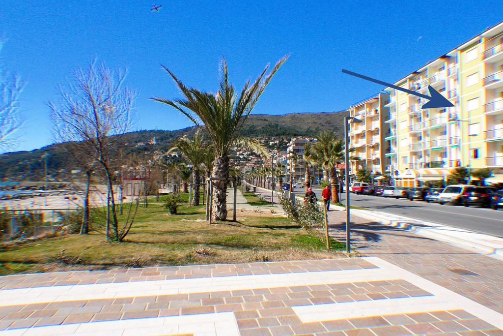 Marina dʼAndora Appartamento Frontemare المظهر الخارجي الصورة